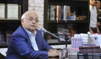 Ədəbiyyat aləmində ağır itki – Elçin Əfəndiyev dünyasını dəyişdi
