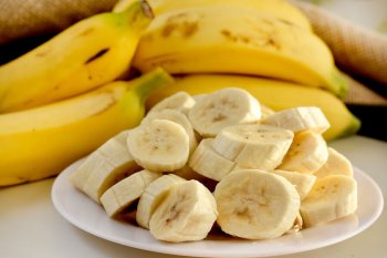 “Bananı da yumaq lazımdır!” – Ekspert