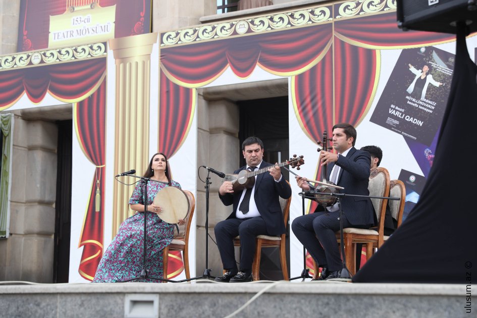 Yeni teatr mövsümünün açılış mərasimi keçirilib