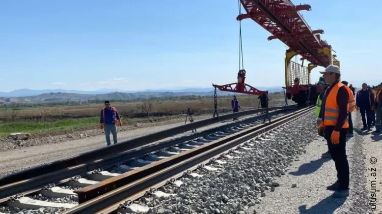 İran Rusiyaya Torpaq Verdi: Rəşt–Astara Dəmir Yolu Layihəsində Yeni Mərhələ