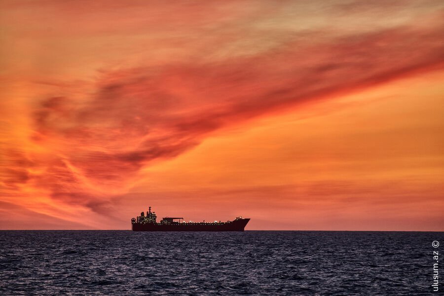 Husilər Qırmızı dənizdə İsrail tankerinə hücum etdi