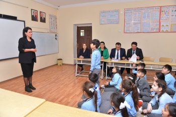Elnur Əliyev: Rus sektorunda savadlı müəllim tapmaq çətinləşib