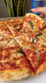 Marqarita pizza  🍕