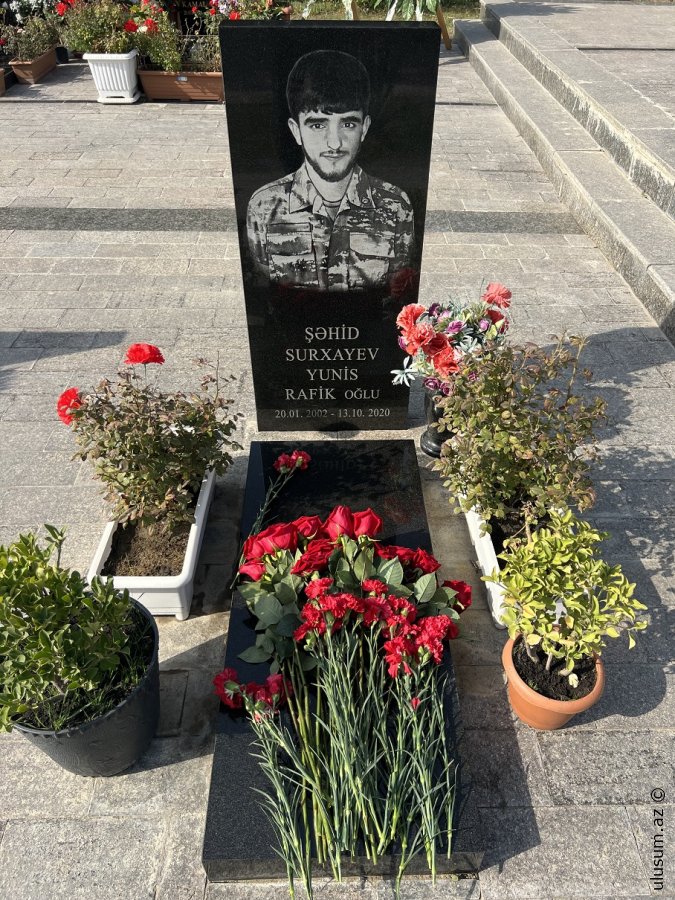 Vətən Müharibəsi şəhidi Surxayev Yunis Rafik oğlunun beşinci ildönümü ilə əlaqədar anım mərasimi keçirilib