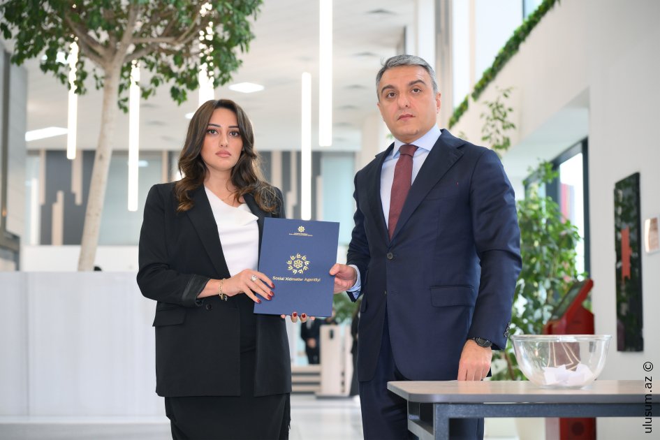 Şəhid ailələri və müharibə əlillərinə 100 yeni mənzil verildi