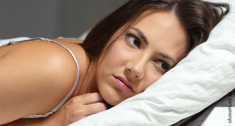 Gecə Yarısı Tez-tez Oyanmağın Əsas Səbəbi – Nevroloqdan Tövsiyələr