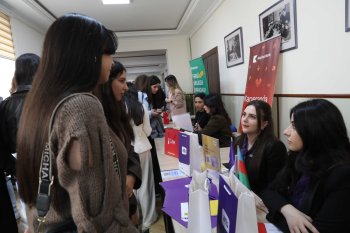 BDU-da “Peşəkar Gələcəyə Doğru Körpü” Karyera Sərgisi Keçirildi