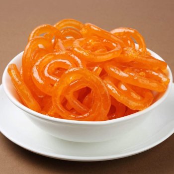 Ulusumun Mətbəxində — Hinddən gələn şərbətli xırt-xırtlı “Jalebi” resepti!