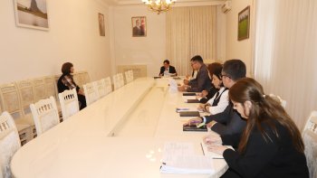 İcra başçısı şəhid ailəsini fərdi qəbul edərək müraciətini dinləyib