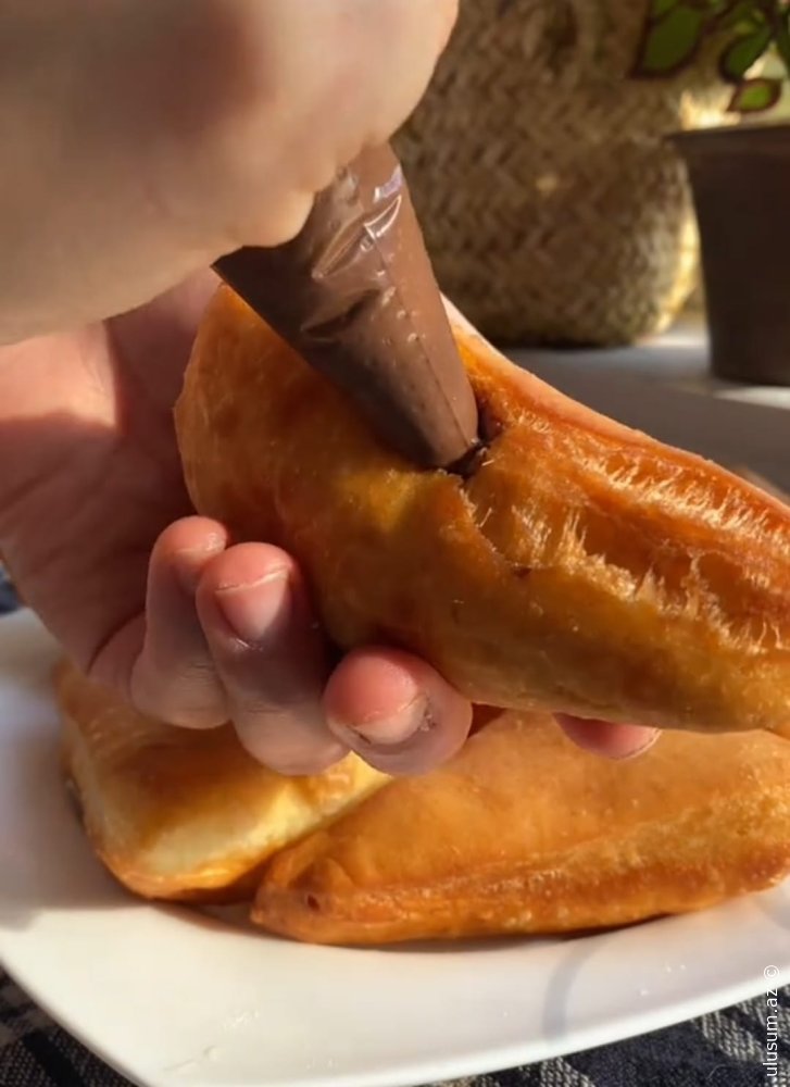 Bol Şokoladla Doldurulmuş Ev Ponçiki – Ləzzətin Zirvəsi!