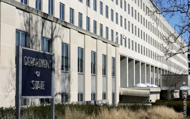 ABŞ jurnalistlərinin tədbirlərə buraxılması qaydası SƏRTLƏŞDİRİLDİ