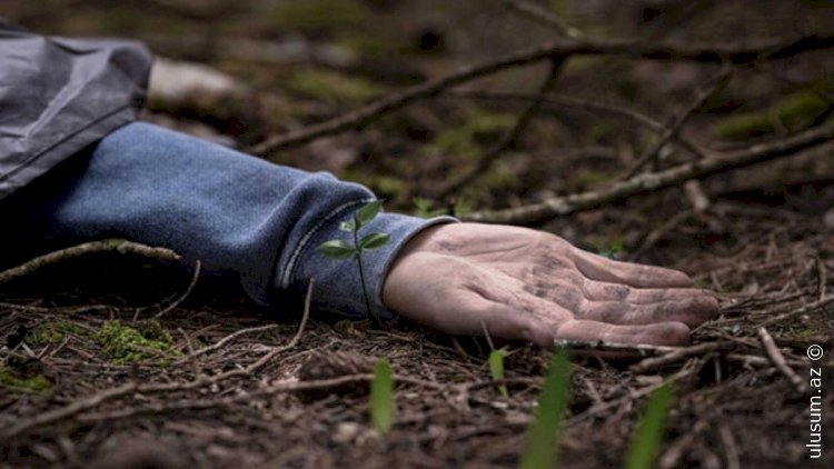 Xırdalanda kişi evinin həyətində ölü tapıldı