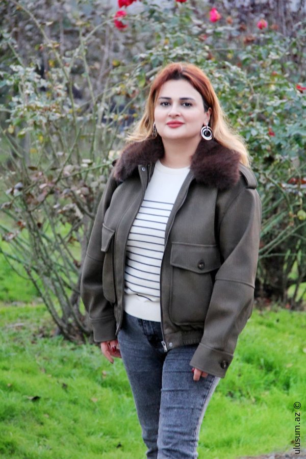 Aysel Xanlarqızı  –   “Maestro” - Ruhun Səsi Olan Şeirlərin Sahibi