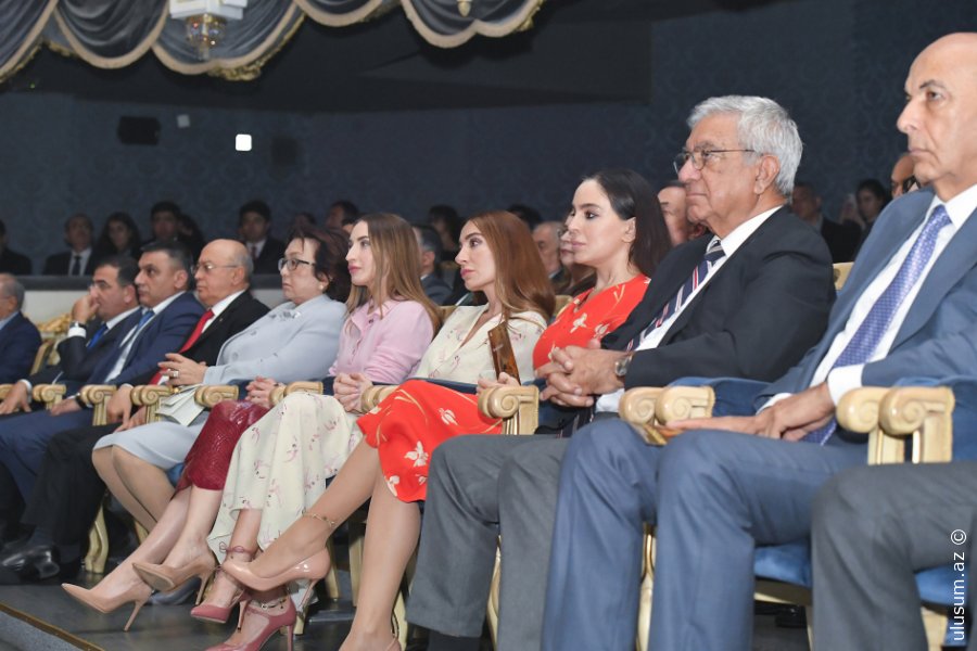 Akademik Musiqili Teatrda “Gülçöhrə və Əsgər” tamaşasının premyerası olub