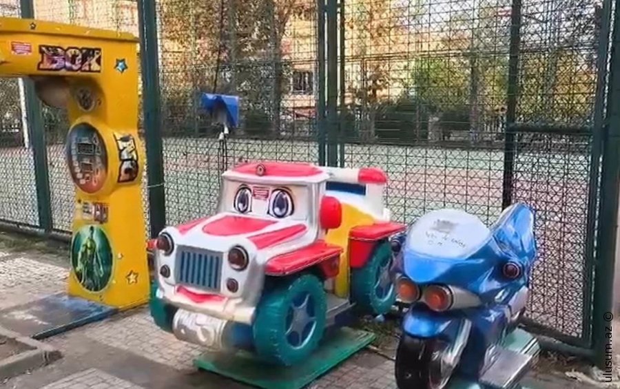 İstanbulda 5 uşağı parkda elektrik vurdu