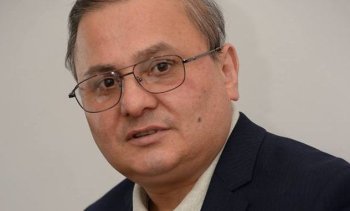 Aparıcının sözlərindən sonra ekspertlər danışdı: “Peşəkarlar diqqətdən kənarda qalır”