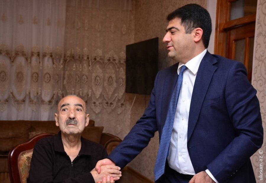 Ağstafa RİH başçısı Seymur Orucov tanınmış şair Qurban Həmid oğlu ilə görüşüb