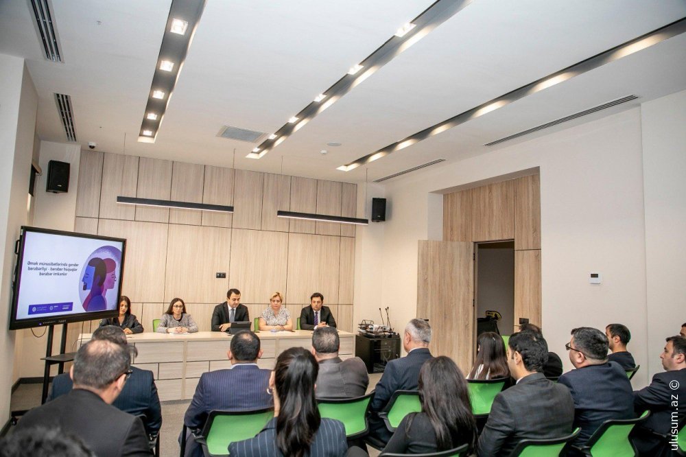Bölgələrdə 900 işəgötürənlə gender bərabərliyi üzrə maarifləndirmə keçirildi
