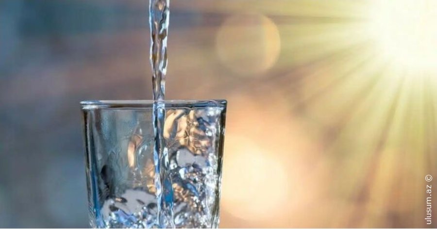 Su və sağlam qalmaq: Mütəxəssislər gündəlik su qəbulunu tövsiyə edir