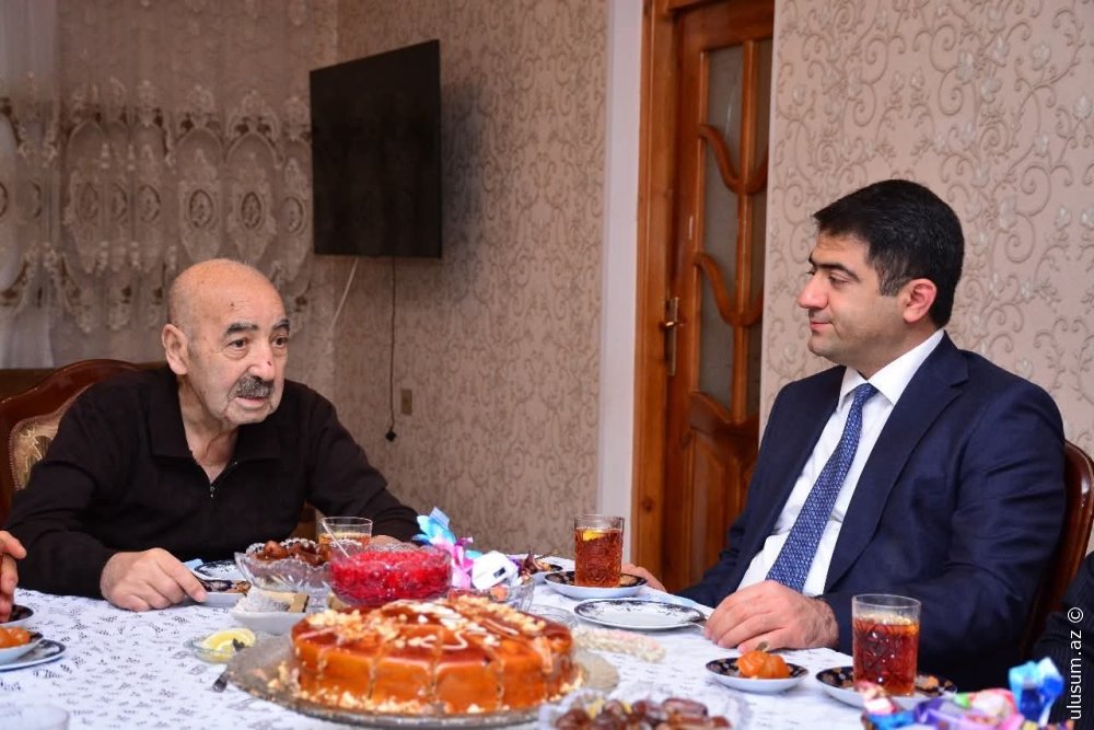 Ağstafa RİH başçısı Seymur Orucov tanınmış şair Qurban Həmid oğlu ilə görüşüb