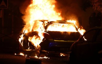 İtaliyada futbol azarkeşləri arasında toqquşma