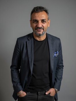 Sosial maskaların ifşası – Hakan Dikmendən cəmiyyətə güzgü