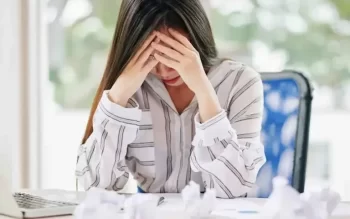 Hər kəsə yardım etməyə çalışmaq insanı yorur” – Psixiatr xəbərdarlıq edir