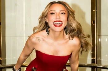 Ziynet Sali qırmızı libası ilə sosial mediada diqqət mərkəzinə çevrildi