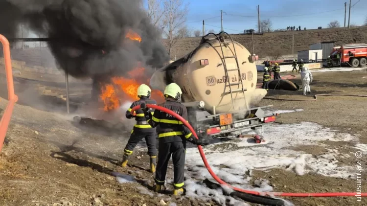 Qazaxda yanacaqdaşıyan avtomobil yandı FOTO -  VİDEO   YENİLƏNİB