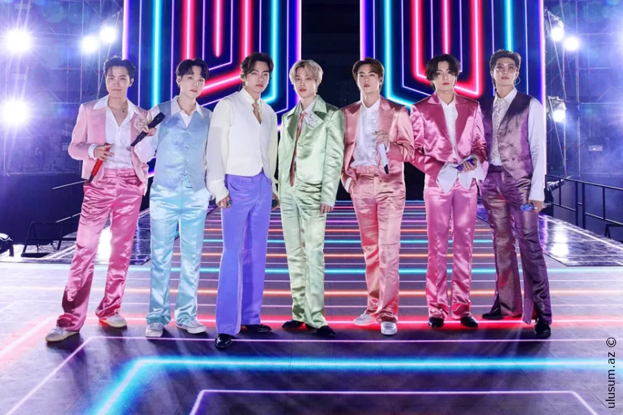 BTS qrupu dörd ildən sonra səhnəyə qayıdır