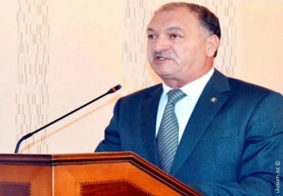 Sabiq icra başçısının oğlu adam güllələdi