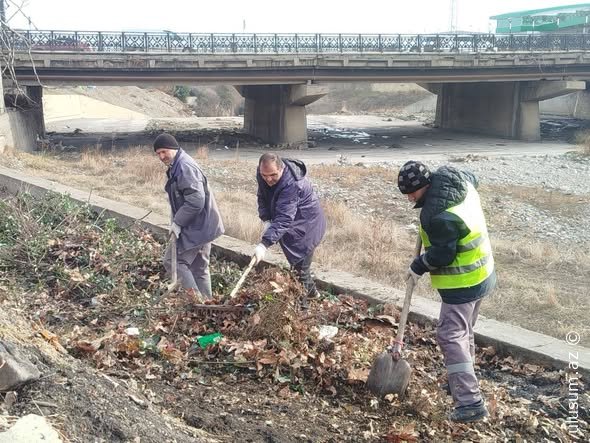 Gəncəçayda təmizlik aksiyası keçirilib