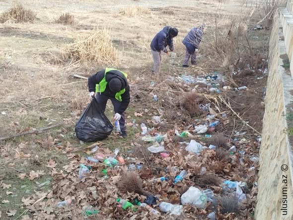 Gəncəçayda təmizlik aksiyası keçirilib